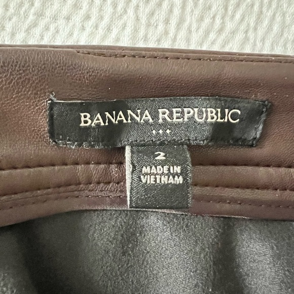 Banana Republic Vegan Leather midi Skirt in Cacao Sz 2 - Picture 4 of 6